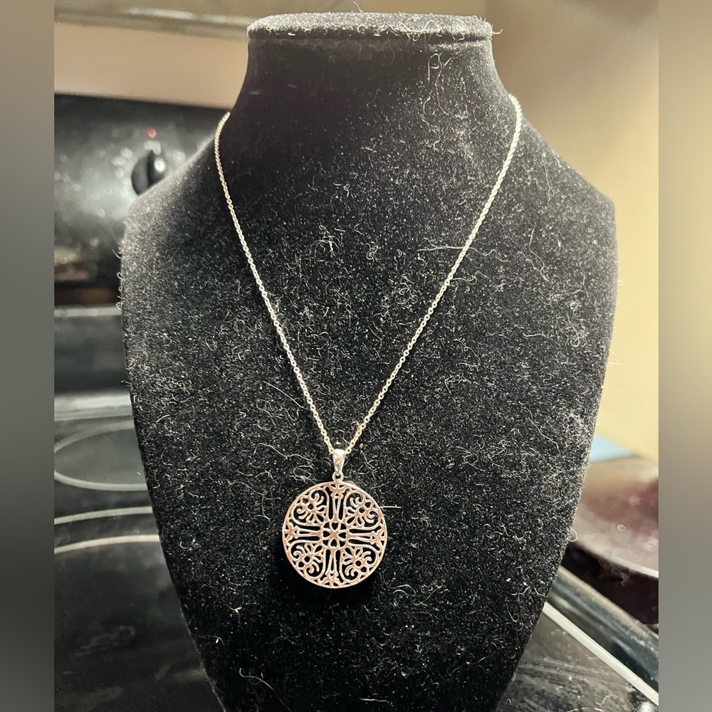 925 Italy 16” chain with round filigree scroll cross pendant necklace.